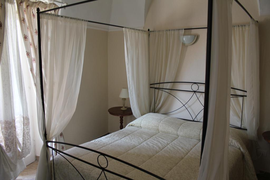 Hotel Porta Santa Maria Busca Cameră foto
