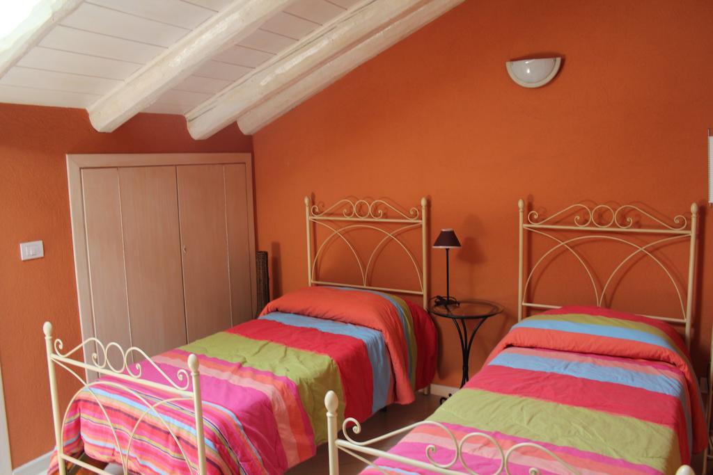 Hotel Porta Santa Maria Busca Cameră foto